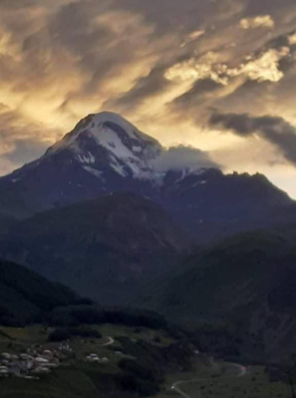 Bana Hotel Kazbegi Kültér fotó