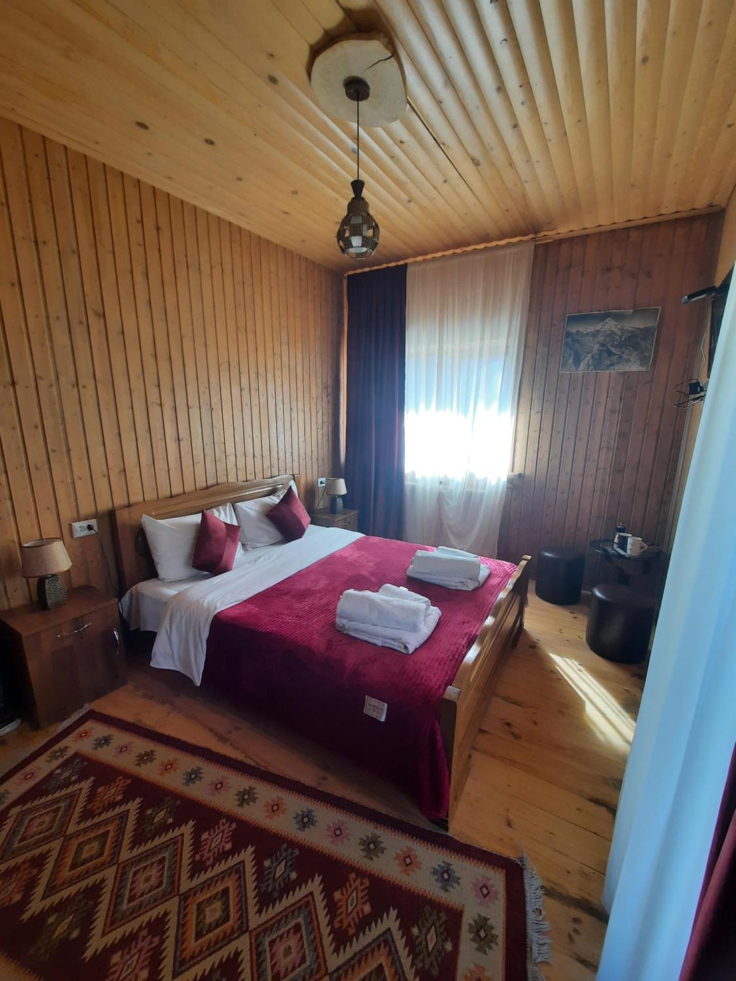 Bana Hotel Kazbegi Kültér fotó
