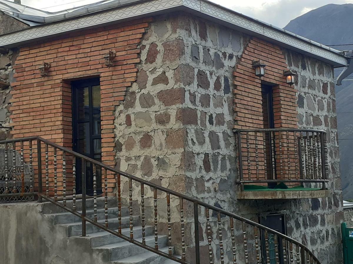 Bana Hotel Kazbegi Kültér fotó